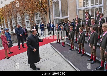 Bavière, Allemagne.12 novembre 2021.Le Premier ministre Soeder accueille la reine Margrethe II du Danemark en Bavière le 12 novembre 2021 à la Koenigsbauplatz du Residenz de Munich.Credit: dpa Picture Alliance/Alay Live News Banque D'Images