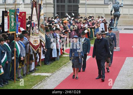 Bavière, Allemagne.12 novembre 2021.Le Premier ministre Soeder accueille la reine Margrethe II du Danemark en Bavière le 12 novembre 2021 à la Koenigsbauplatz du Residenz de Munich.Credit: dpa Picture Alliance/Alay Live News Banque D'Images