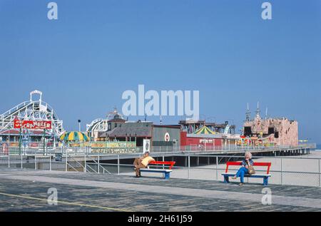 Hunt's Pier, Wildwood, New Jersey ; env.1978. Banque D'Images