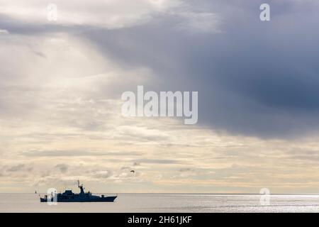 Bateau-canon de la marine irlandaise amarré à l'extérieur de Dun Laoighaire, comté de Dublin, Irlande Banque D'Images