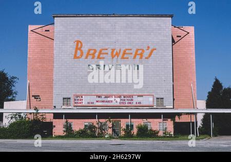 Brewer's Drive-In Theater, route 19, Pauls Valley, Oklahoma ; env.1982 Banque D'Images
