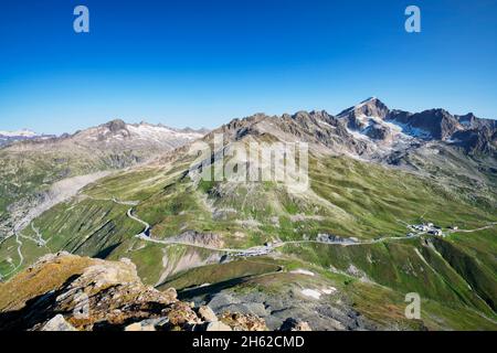 paysage de montagne alpin au col de furka par une journée ensoleillée en été. uri alpes,valais,suisse,europe Banque D'Images