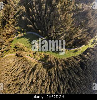 allemagne,thuringe,ilmenau,gehren,vallée,forêt,chemins,prairie,vue aérienne,vue de dessus Banque D'Images