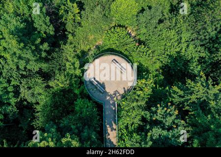 hattingen,rhénanie-du-nord-westphalie,allemagne - gethmannscher garten,également gethmanns garten dans le quartier de blankenstein. plate-forme d'observation belvedere, également connue sous le nom de temple hippie. le parc paysager a été créé au début du xixe siècle par carl-friedrich gethmann. Banque D'Images