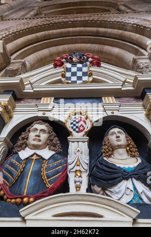 angleterre,hampshire,romsey,abbaye romsey,le monument élisabéthain de la famille st.barbe Banque D'Images