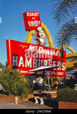 Panneau McDonald's Restaurant, route 66, Azusa, Californie, env.1979 Banque D'Images