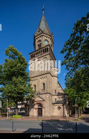 allemagne,ratingen,ratingen-lintorf,bergisches pays,rhénanie,rhénanie-du-nord-westphalie,église catholique st. anna,église paroissiale,néo-romane,basilique colonne Banque D'Images