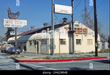 Tire Town, 7402 Lankershim Boulevard, North Hollywood, Californie; ca.1975 Banque D'Images