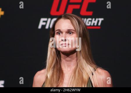 Las Vegas, États-Unis.12 novembre 2021.12 novembre 2021, Las Vegas, Nevada, Las Vegas,NV, Etats-Unis: LAS VEGAS, NV - NOVEMBRE 12: Andrea Lee pose sur l'échelle pendant l'UFC Vegas 42: Holloway v Rodriguez à UFC Apex le 12 novembre 2021 à Las Vegas, Nevada, Etats-Unis.(Credit image: © Diego Ribas/PX Imagens via ZUMA Press Wire) Credit: ZUMA Press, Inc./Alamy Live News Banque D'Images