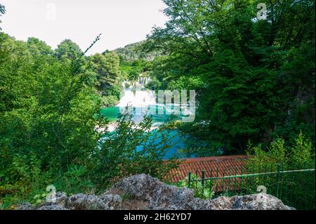 des cascades sont partout dans le parc national de krka, en croatie Banque D'Images