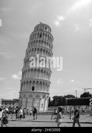 la tour principale de pise à la place des miracles (piazza dei miracoli) à toscany, italie Banque D'Images