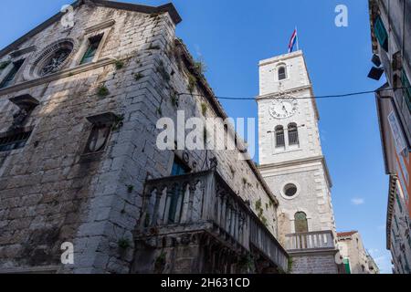 ancien centre de sibenik près de la cathédrale st james à sibenik, site classé au patrimoine mondial de l'unesco en croatie - lieu de tournage pour le jeu de thrones (banque de fer) Banque D'Images