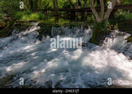 des cascades sont partout dans le parc national de krka, en croatie Banque D'Images