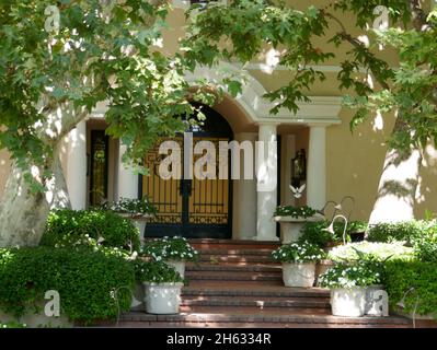 Beverly Hills, Californie, États-Unis 14 septembre 2021 Une vue générale de l'atmosphère de l'acteur Peter Falk et de l'actrice Shera Danese ancienne maison/maison au 1004 N. Roxbury Drive le 14 septembre 2021 à Beverly Hills, Californie, États-Unis.Photo par Barry King/Alay stock photo Banque D'Images