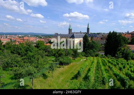 vue depuis le jardin du monastère de st michael jusqu'à la nouvelle résidence de bamberg, haute-franconie, franconie, bavière, allemagne, classée au patrimoine mondial de l'unesco Banque D'Images