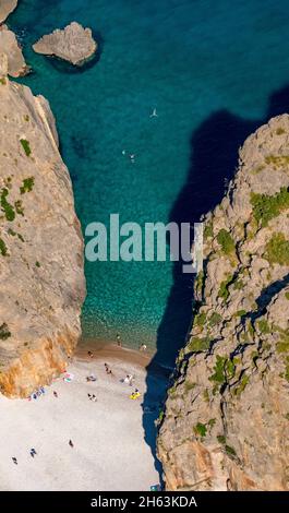 vue aérienne, baie rocheuse et plage torrent de pareis la calobra,escorca,majorque,iles baléares,espagne Banque D'Images