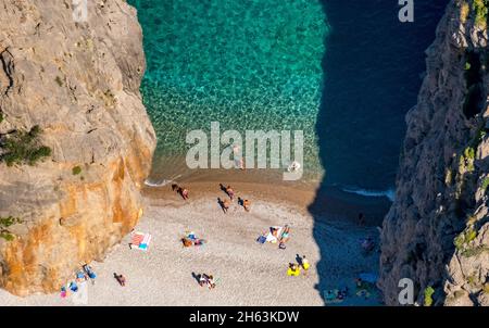 vue aérienne, baie rocheuse et plage torrent de pareis la calobra,escorca,majorque,iles baléares,espagne Banque D'Images