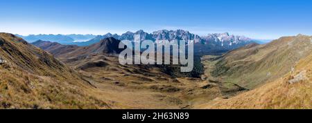 vue panoramique de sella dei frugnoni vers le col quaterna, vallorera et sexten dolomites, comelico, province de belluno, vénétie, italie Banque D'Images