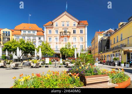 hôtels sur la promenade au port, lindau, lac de constance, bavière, allemagne Banque D'Images