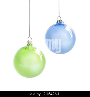 deux belles boules de noël en verre sur fond blanc Banque D'Images