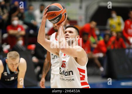 Saint-Pétersbourg, Russie.12 novembre 2021.Kostas Papanikolaou (No.16) de l'Olympiacos vu en action pendant le match de basket-ball Euroligue de Turkish Airlines entre Zenit Saint-Pétersbourg et Olympiacos Pirée à Sibur Arena à Saint-Pétersbourg.(Score final; Zenit Saint-Pétersbourg 84:78 Olympiacos Pirée) Credit: SOPA Images Limited/Alay Live News Banque D'Images