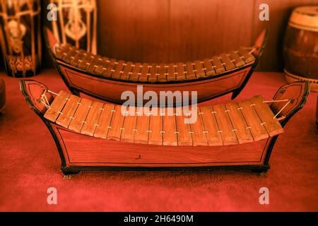 Xylophone thaïlandais - Ranad Ek, instrument de musique thaï traditionnel à percussion sur rail en bois Banque D'Images