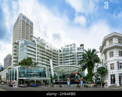 Capitol Singapore qui abrite un centre commercial de premier ordre, le Capitol Theatre, le luxueux Eden Residences Capitol et le Capitol Kempinski Hotel. Banque D'Images