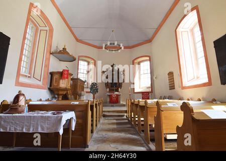 Intérieur d'une petite église du village de Hesse Banque D'Images