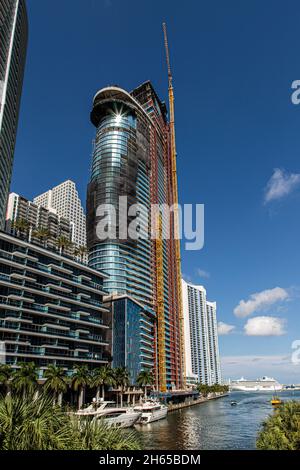 Résidences Aston Martin en construction au centre-ville de Miami Banque D'Images