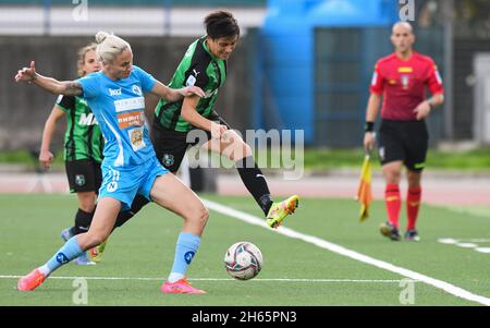 Naples, Italie.13 novembre 2021.Kaja Erzen (11) Napoli Femminile lors de la Ligue italienne de football Un match féminin 2021/2022 entre Napoli Femminile vs US Sassuolo Calcio Femminile au stade Giuseppe Piccolo Credit: Independent photo Agency/Alamy Live News Banque D'Images