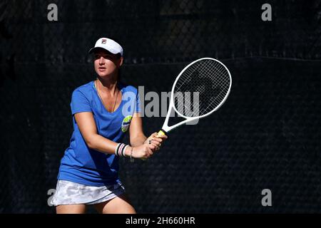 Tennis pro Marina Oetiker, jouant au Downtown tennis Club, à New York, 10/21/2021 modèle sorti Banque D'Images