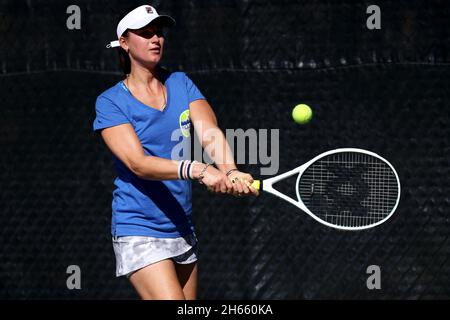 Tennis pro Marina Oetiker, jouant au Downtown tennis Club, à New York, 10/21/2021 modèle sorti Banque D'Images