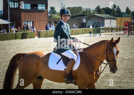 Séville, Espagne.13 novembre 2021.L'Infanta Elena assiste aux sauts dans la Hipica de Pineda, samedi, 13 novembre, 202 crédit: CORDO PRESSE/Alay Live News Banque D'Images