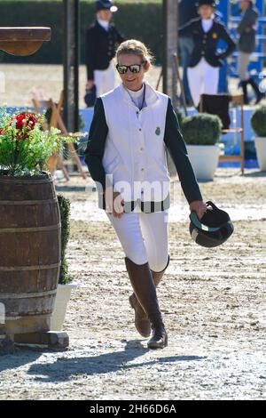 Séville, Espagne.13 novembre 2021.L'Infanta Elena assiste aux sauts dans la Hipica de Pineda, samedi, 13 novembre, 202 crédit: CORDO PRESSE/Alay Live News Banque D'Images