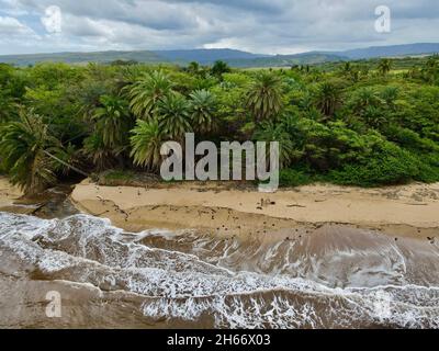 Plage de Pakale près de Waimea sur Kauai Banque D'Images