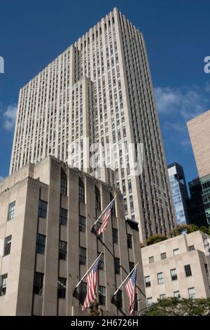 Rockefeller Center International Building, 636 Fifth Avenue, New York ...