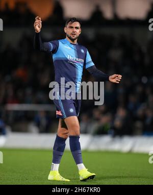 High Wycombe, Royaume-Uni.13 novembre 2021.Ryan Tafazolli de Wycombe Wanderers lors du match de la Sky Bet League 1 entre Wycombe Wanderers et Portsmouth à Adams Park, High Wycombe, Angleterre, le 13 novembre 2021.Photo d'Andy Rowland.Crédit : Prime Media Images/Alamy Live News Banque D'Images