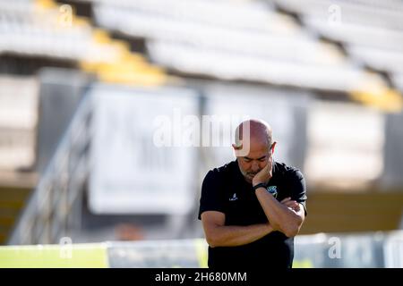 Fernando pires (Fanã), entraîneur en chef de Faro SC Farense, avant le match de football de la Segunda Liga portugaise entre SC Farense et CD Trofense à l'Estadio São Luis à Faro, Portugal.Jéssica Santana Banque D'Images