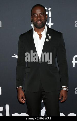 Los Angeles, Californie.13 novembre 2021.Shamier Anderson à l'arrivée pour la première MEURTRISÉE au 2021 AFI FEST, TCL Chinese Theatre, Los Angeles, CA 13 novembre 2021.Crédit : Priscilla Grant/Everett Collection/Alay Live News Banque D'Images