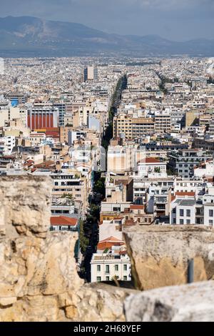 Athènes Grèce ville paysage de la ville surpeuplée d'Athènes en été. Banque D'Images