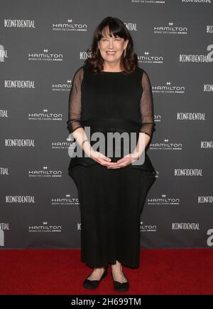 LOS ANGELES, CA - 13 NOVEMBRE : Ann Dowd, à Hamilton, derrière les Camera Awards à l'Avalon Hollywood à Los Angeles, Californie, le 13 novembre 2021.Crédit: Faye Sadou/MediaPunch Banque D'Images