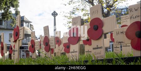 Le mémorial de guerre de Sidmouth célèbre son centenaire en 2021, il est de 100 ans depuis qu'il a été érigé.le mémorial est d'une croix celtique sur une grande colonne conique.L'architecte local R.W Sampson a été mandaté pour concevoir la pièce qui est maintenant une caractéristique classée Grade 2 de la ville balnéaire du Devonshire.Credit: Photo Central/Alamy Live News Banque D'Images