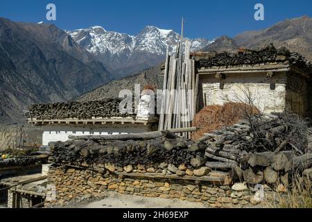 Thini village de Lower Mustang, Népal Banque D'Images
