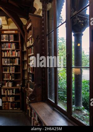 L'ancienne bibliothèque de l'Union d'Oxford, construite en 1857.A l'origine, la salle de débat de l'Union, elle a peint des peintures murales de William Morris et Dante Rossetti Banque D'Images