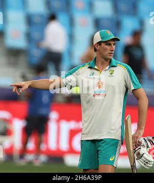 Dubai, Émirats Arabes Unis, 14, Nov 2021: ICC T20 finales: Nouvelle-Zélande contre Australie : joueurs d'Australie en pratique avant-première pendant les finales au stade international de Dubaï le dimanche.Crédit photo : Sescadri SUKUMAR Banque D'Images