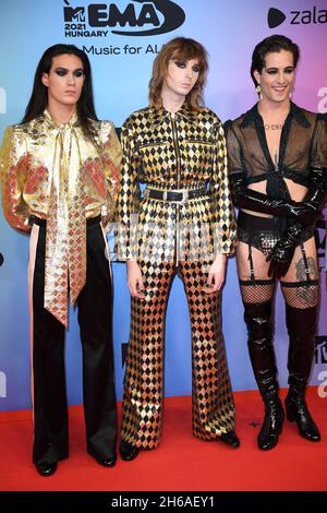 14 novembre 2021, Budapest, Hongrie.Maneskin arrive aux MTV European Music Awards 2021, qui se tiennent au Papp Laszlo Budapest Sportarena.Crédit : Doug Peters/EMPICS/Alamy Live News Banque D'Images