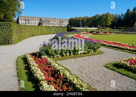 grand palais bavarois Herrenchiemsee, fontaines, ouvrages d'eau et parcs construits par le roi Louis II de Bavière sur l'île Herreninsel, Bavière (Allemagne Banque D'Images