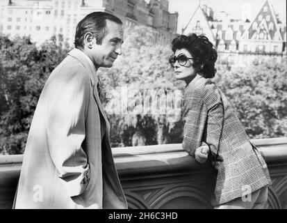 Ben Gazzara, Audrey Hepburn, sur le tournage du film, 'Bloodline', Paramount Pictures, 1979 Banque D'Images