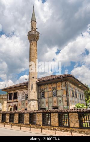 Sarena Dzamija ou Mosquée décorée une mosquée colorée à Tetovo, en Macédoine du Nord Banque D'Images