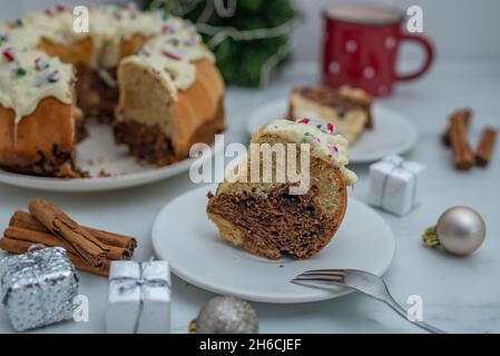 petit gâteau de noël avec canne à sucre Banque D'Images